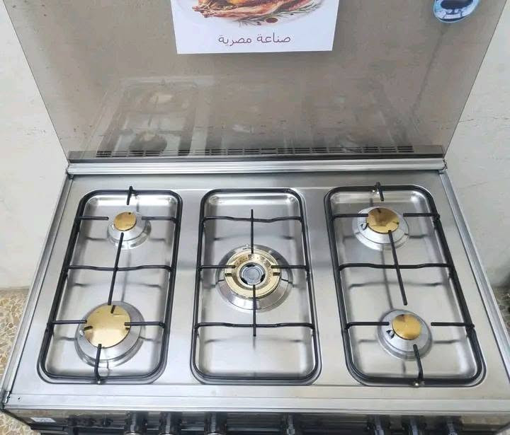 طباخ عشتار مصري نظام بوري فرن خطين يشتغل قياس90*60 شغال فرن كلوب مقدحه شوايه كلو شغال العنوان موصل جانب الأيمن للاستفسار
 ***********
***********
