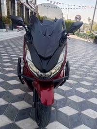 PCX جيل الرابع ياباني مكينه 160 الون ماروني دراجه كفاله كفر نظافة ٩٠٪ ...