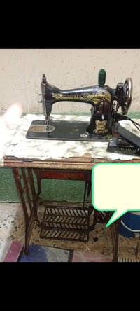 مكينة خياطه • نضيفه • جاهزه