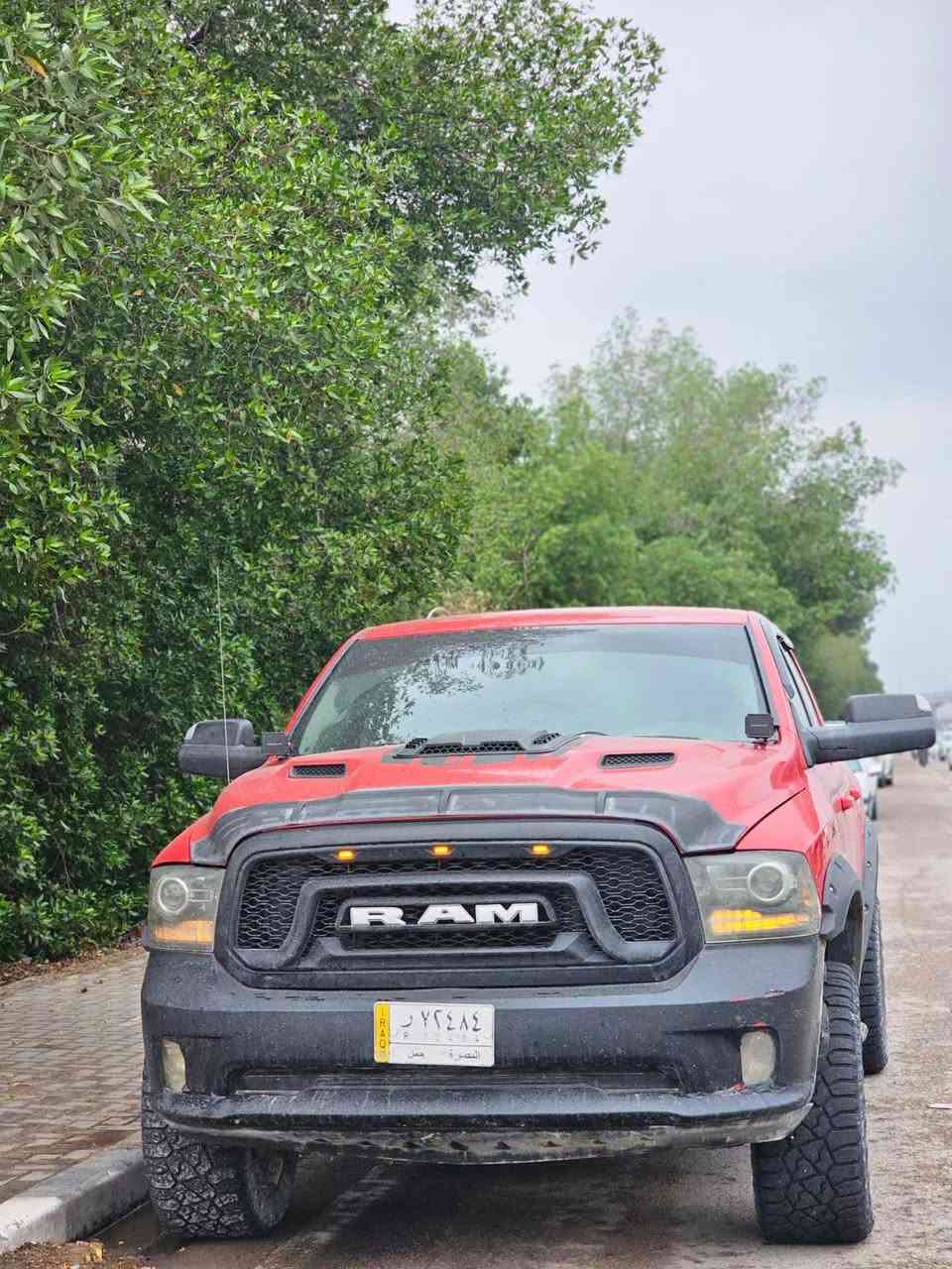 🚘 Dodge Ram Laramie 2014 وارد كندي، داخل كلين وبدون حوادث، ما شاء الله عليها ومفولة من كلشي.

🔹 مكينة 8 سلندر HEMI 5.7 قوية ومبرمجة برمجة كاملة
🔹 مرفعة فول + إضافات ريسنك
🔹 كاج ريسنك
🔹 شوته رياضية ريسنك
🔹 جاملغات نفخ
🔹 زنون وLEDات
🔹 بروجكترات كشافات أمامية للبر العالي
🔹 بروجكتر كشاف خلفي عالي
🔹 كشافات أمامية وخلفية
🔹 أريل 3 متر
🔹 منظومة غاز
🔹 منظومة ماي
🔹 عين ديجيتال
🔹 إنارة داخلية
🔹 إنارة تحت السيارة
🔹 داخل جلد فول
🔹 غلاف بدي مسكر 3 طبقات

📌 ملاحظات: السيارة وارد كندي وداخلها كلين وبدون حادث، فقط الجاملغ الأيسر مصبوغ والباب بيه دحجة بسيطة.

🔥 سيارة مرتبة ومفولة إضافات، ومكينتها قوية جداً وما شاء الله عليها.
سعر 175 مكان بصره
الاتصال للاستفسار والتفاصيل. على رقم ***********
