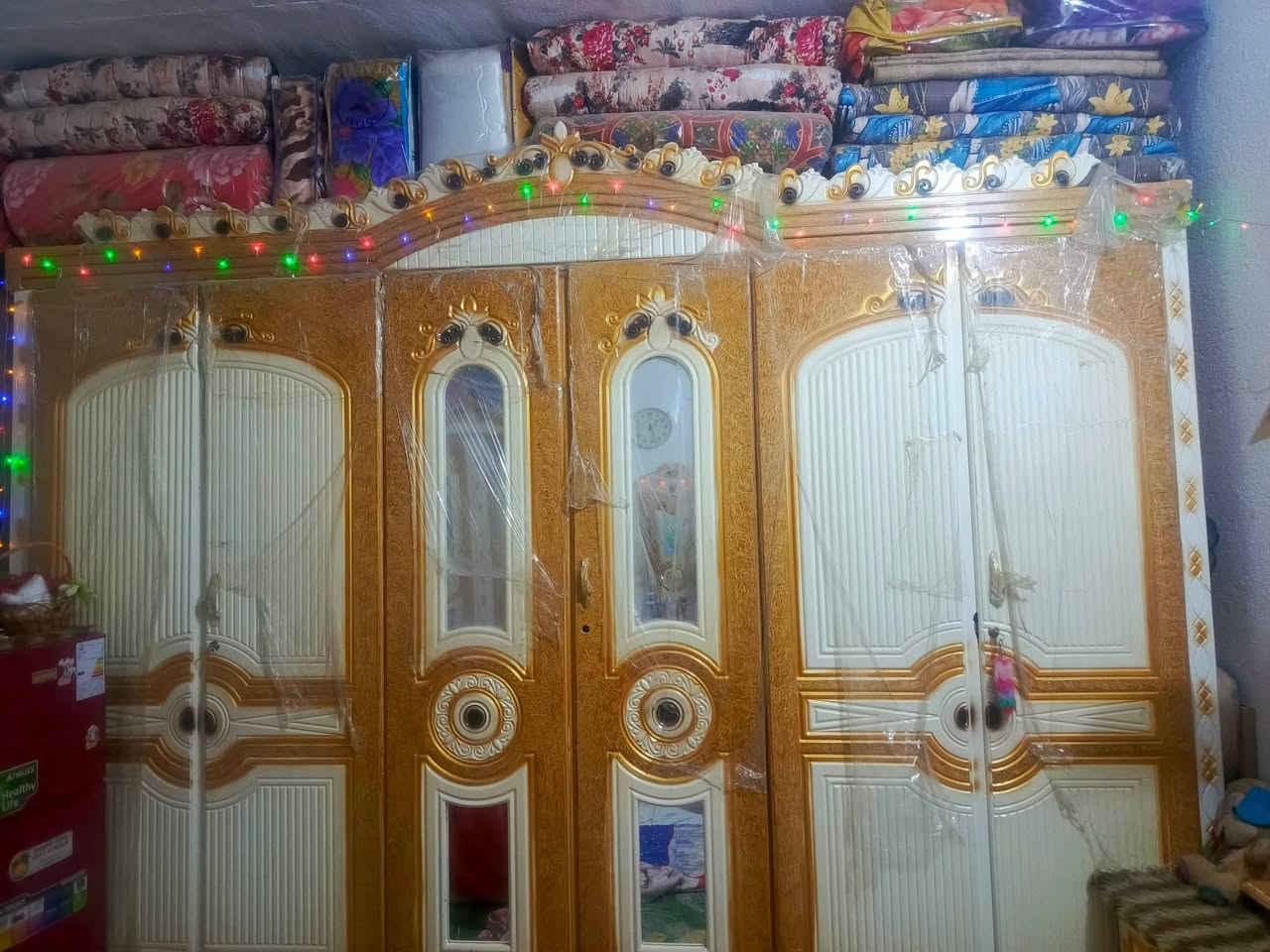 سلام عليكم غرفه للبيع مستخدمه قليل اخت جديده السعر على الرقام التاليه ***********

