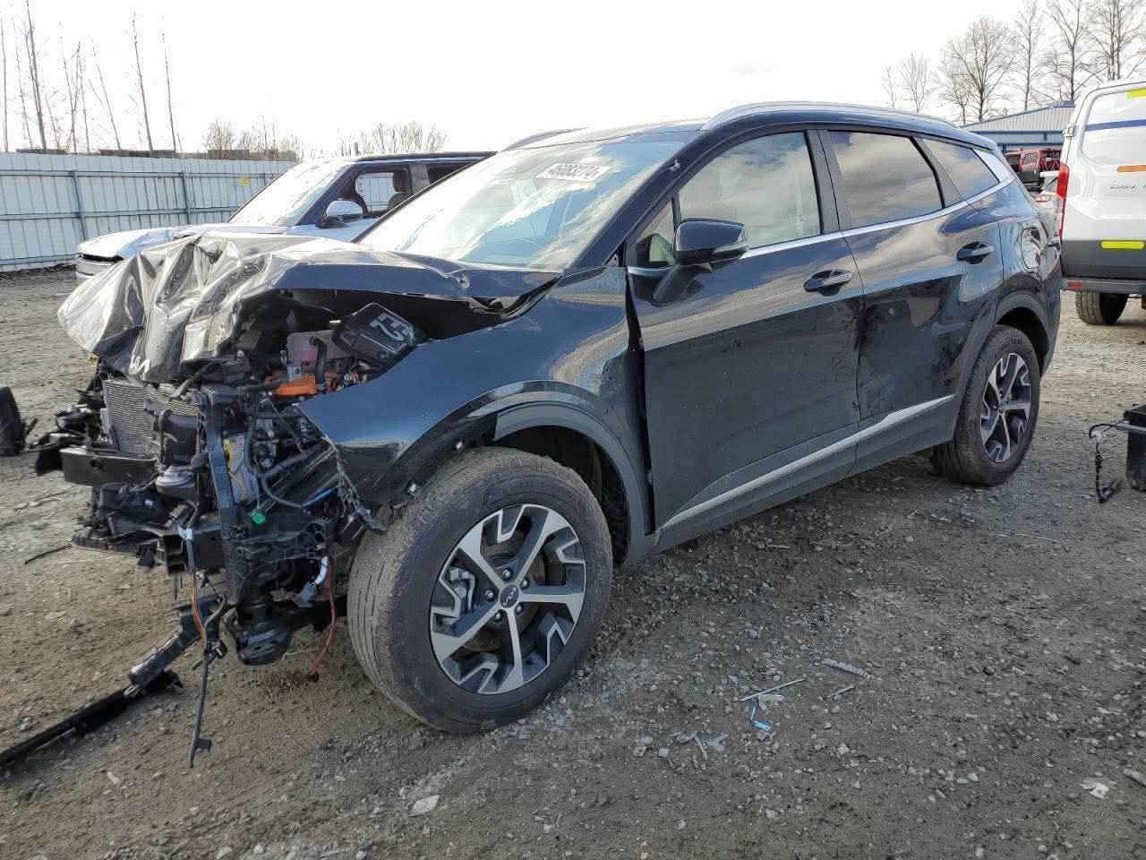 سلام عليكم
كيا سبورتج هايبرد 2023 LX الطويلة
سعرها 185$ 

بيع او مراوس بأقل 
مواصفات فول عدا الفتحة 
محرك 1.6 

حادثها مرفق بالصور  
جاهزه من كلشي مابيها اي نقص 
مكاني بغداد الكرادة 
رقمي : ***********

نص مكتوب في الصور:
- 2 من 9
- 6 من 9
- 3 من 9
- 5 من 9
- 1 من 9
- 4:09 31 9 من 9
- 9 من 9