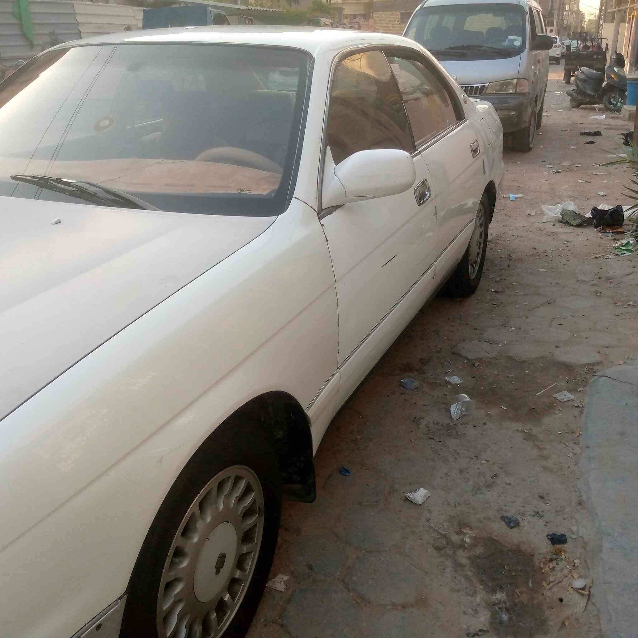 سلام عليكم بطه كراون رقم نجف تحويل ثاني يوم كفاله عامه من كص ونقل جثه وضربه فقط بالجاملغ الخلفي معجون تخم تاير جديد غرفه شركه تسكام حداديه من الطول للطول كله جديد تبريد شرط بس الفان وكف كير جديد مكينه بيه بخار سياره جاهزه للصبغ احزام مكان نجف السعر ب 42 مراوس حسب القناعه ***********
