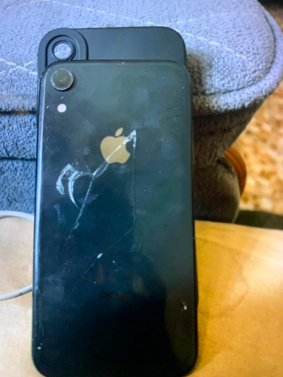 للمراوس بآيفون إكس ماكس اكس ار بلادي بطاريه 76 ذاكره 128 جهاز فقط فطر بضهر ما مأثر يرهم مراوس وبيع 165قفل  كربلاء الملحق قرب مستشفى كفيل ***********
