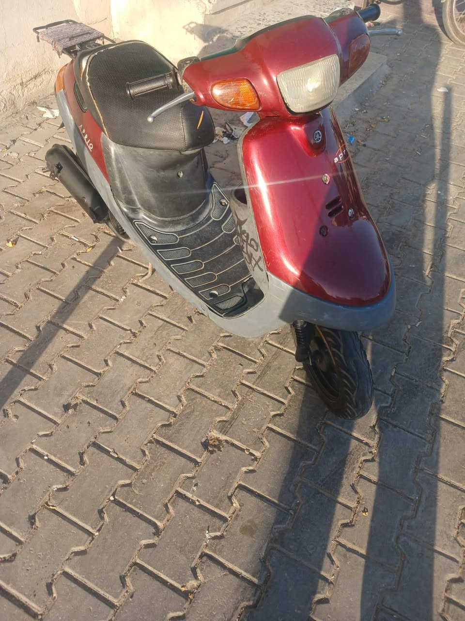 سلام عليكم للبيع 
كفرات اصليه 
شاصي مكفول 
كهربايات شغاله اشاير لايت هورن سكن قفل جنطه قفل سكان سلف شغال 
سعر ٢٥٠ 
مكاني يم مستشفى العباس 
***********
اني مكلف بنشر اتحب تصل برقم
