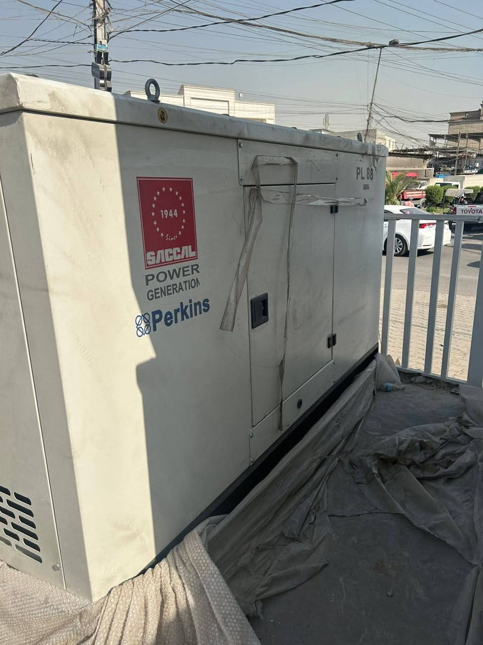 🌟 صباح الخير زبائننا الكرام 🌟
شركة الصقال لتجارة وصناعة المولدات تعلن عن وصول مولدات 88 KVA بمواصفات عالية وجودة مضمونة 💪

🔹 محرك Perkins (صناعة بريطانية 🇬🇧)
🔹 رأس توليد Leroy Somer (صناعة فرنسية 🇫🇷)
🔹 كارت تحكم DSE (بريطاني 🇬🇧)
🔹 كاتم لبناني عالي الجودة، مناسب للأجواء العراقية ويتحمل الظروف القاسية 🇱🇧

✨ أداء قوي + تشغيل مستقر + عمر طويل

🎁 وهدية خاصة لفترة محدودة مع كل مولدة!
💰 أسعار منافسة جداً ومناسبة للجملة والمفرد

🛠️ ضمان سنة أو 1000 ساعة تشغيل (أيهم أسبق)
🛠️ خدمات صيانة متوفرة + قطع غيار وزيوت أصلية

🚚 النقل والنصب داخل بغداد مجاني

📞 للاستفسار والحجز:
***********
أو مراسلتنا على الصفحة مباشرة

🔥 لا تفوّت الفرصة… العدد محدود 🔥
