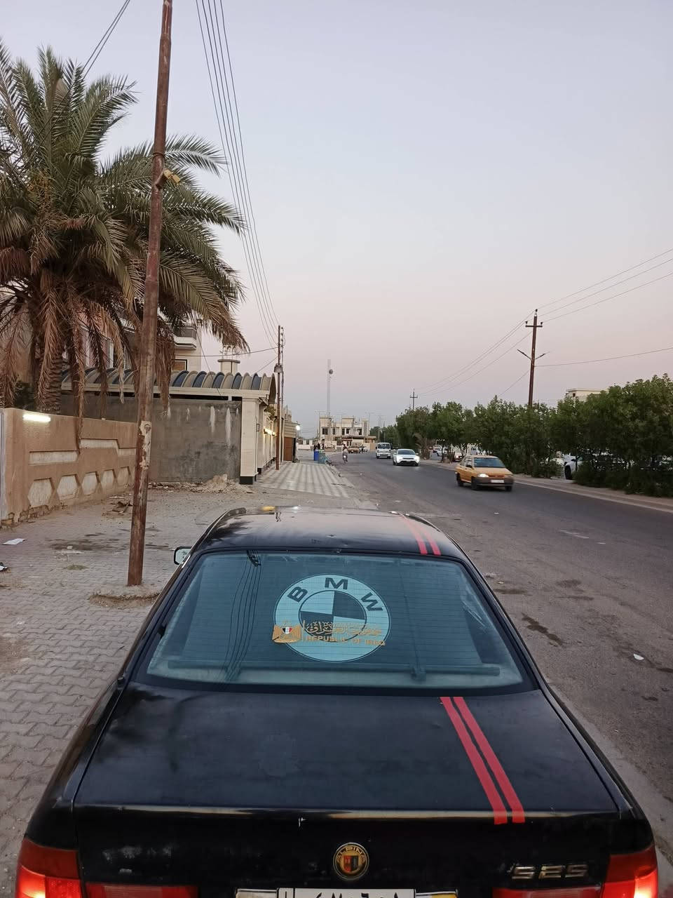 السلام عليكم بي ام موديل 92 حجم 535 كهربائيات جاهزه الجديد السياره جاهزه وخير من الله عندي البيجمرات رقم الماني بغداد راعيها مسافر هتكفل السرقه وعشائر مستمسكاته عندي سياره ما بيها لا ضربه ولا صبغ ابيع هذا الموجود سعر 23 العنوان بغداد المدائن رقم الهاتف***********
