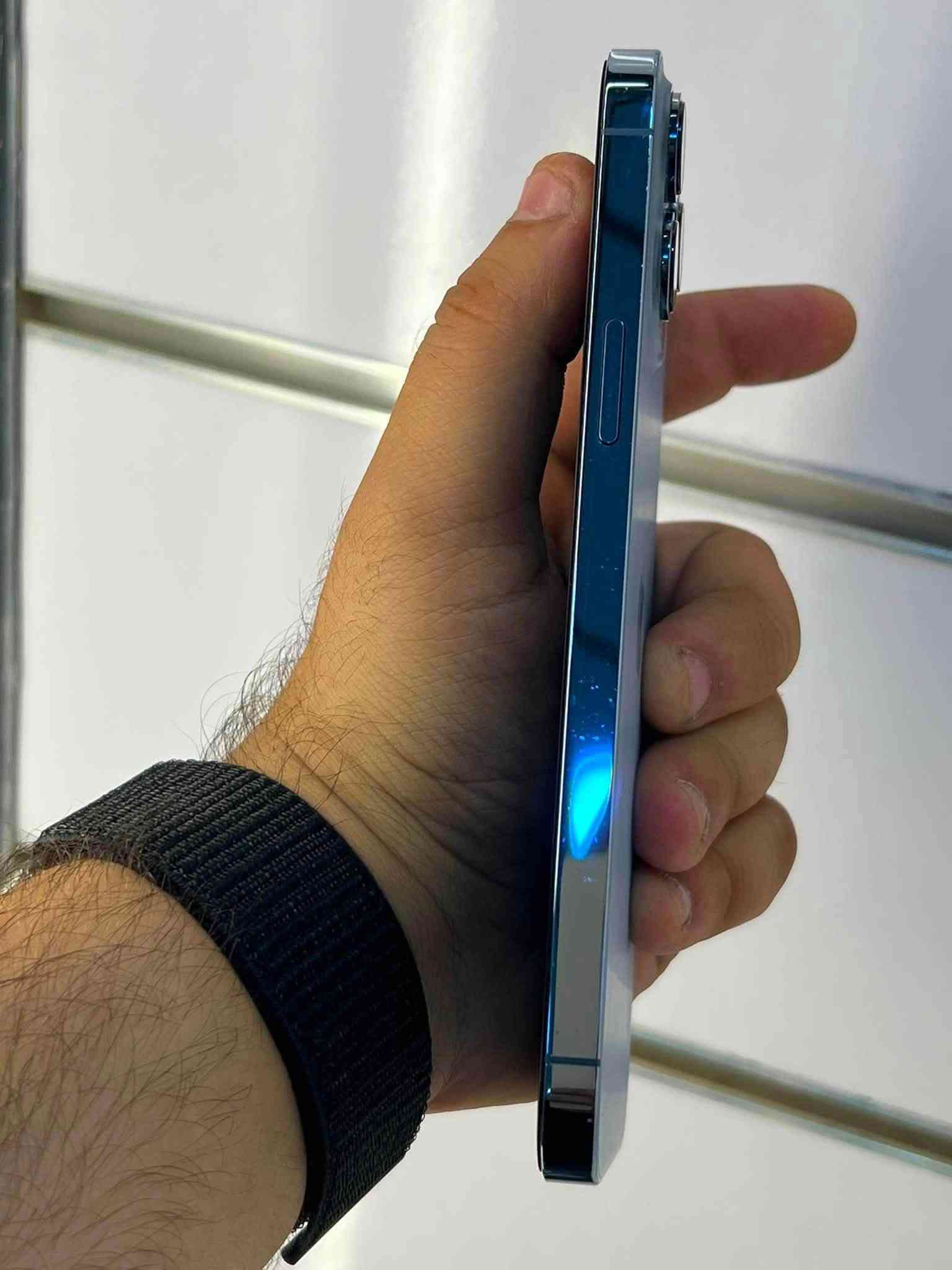 ✔️iPhone 13 Pro Max
ايفون 13 برو ماكس  بحري

ذاكره 128

بطاريه 7 شرط مامصعد ولا مفتوح 

نضافه الجهاز 100‎%‎ وتر بروف ضد الماي شرط

تك سيم 

نموذج m

موصل حي السكر  

توصيل ماعندي

السعر 625 الف

 ماداخل اي صيانه وضع شركه اذا ماحبيت تاخذ الاحسن منه

***********
