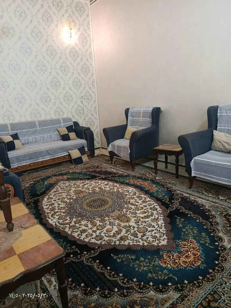 بيت زراعي للبيع 100 متر طابقين.. خنيطلة قرب المولد ماهر 
الطابق الاول بناء طابوك عكاده ساحه ديوانية مطبخ  صاله صحيات داخليه وخارجيه..
 
الطابق الثاني بناء فرمستون عكاده غرفيتن وصاله.. 
السعر 58.. 
*********** واتساب 
البيت يحتوي غرفتين فقط في الطابق الثاني..

نص مكتوب في الصور:
- ١٤:٤٩ ٢٠٢٥/٠٥/٣٠
- ١٤:٠٥ ٢٠٢٥/٠٥/٣٠
