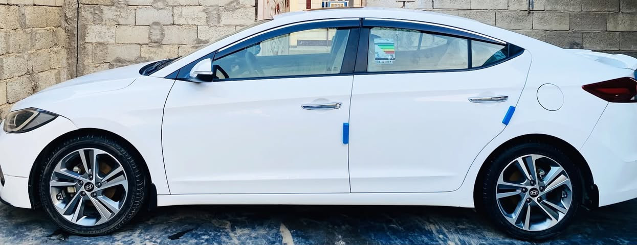 النترا خليجي سوبر موديل 2018 فول مواصفات عدا البصمة محرك 2000 دوش ماشيه  109 الرقم بغداد السعر 147 وبي مجال 
العنوان /الرمادي
***********
