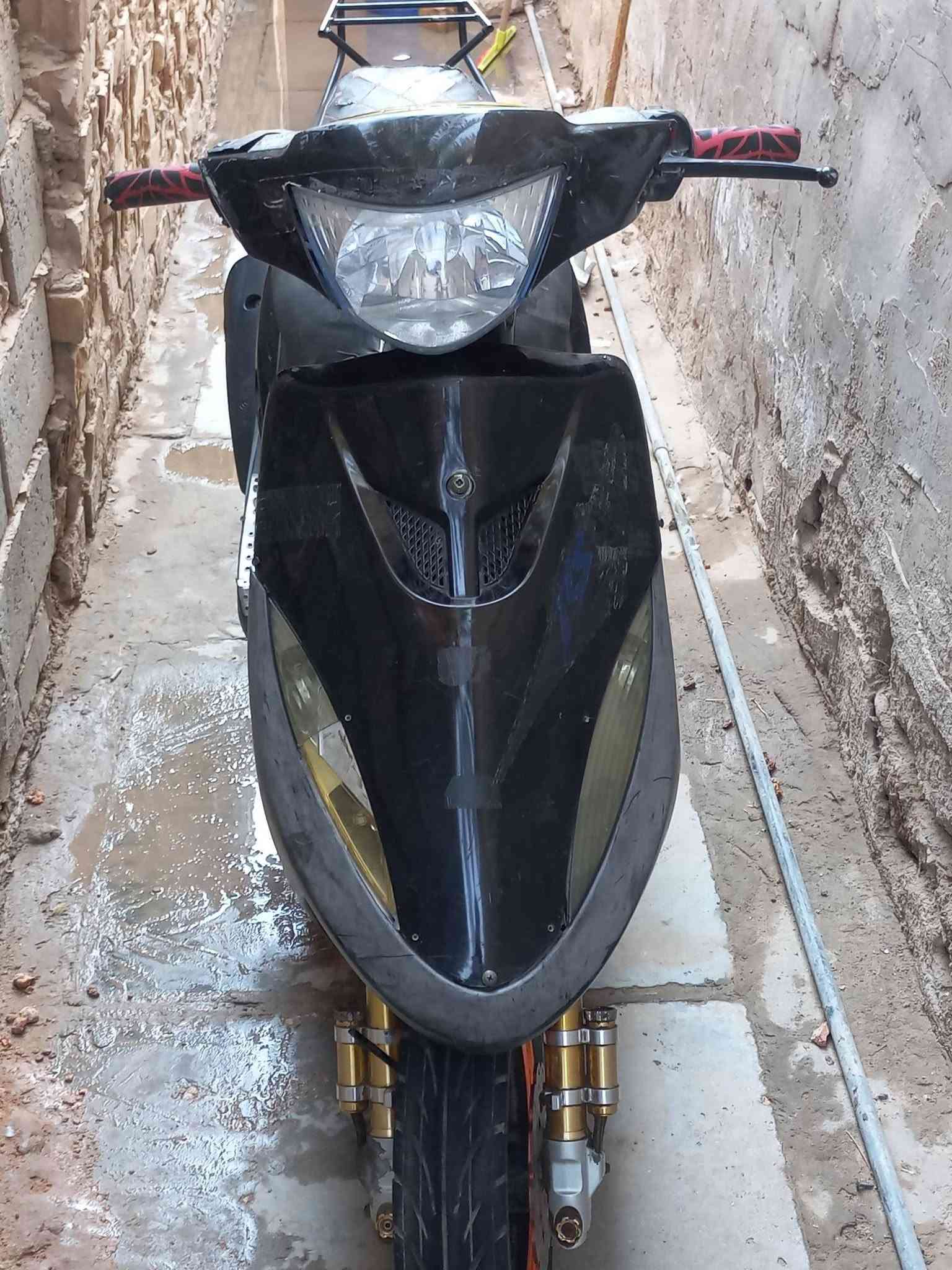 بسبب الوعود الكاذبه
دراجه ماكس عدله 

بسعر قفل٣٣٥$

نقصها ويل خلفي بل خلفي 

***********
