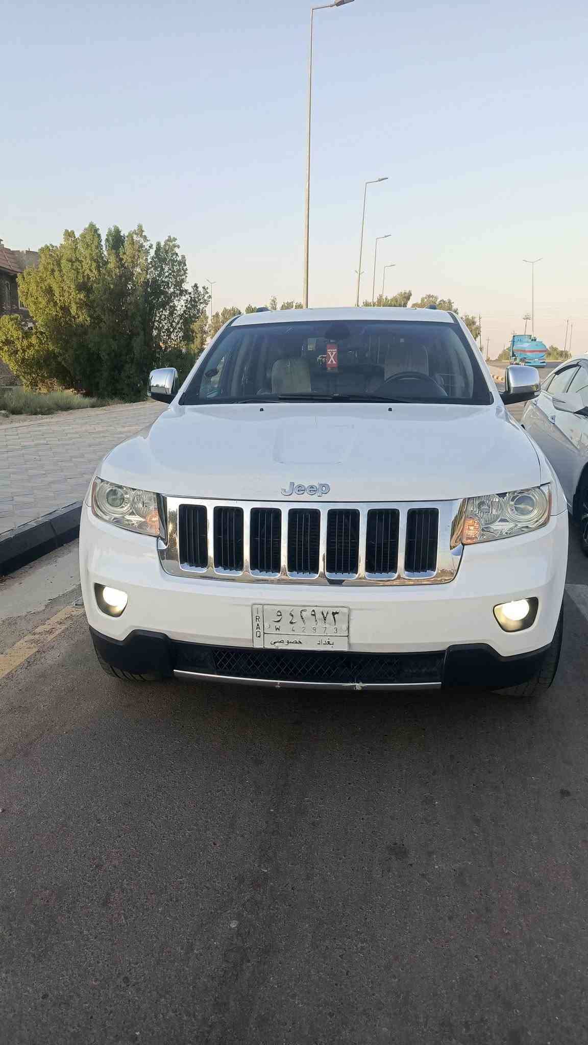 جيب جراند شيروكي لاريدو ليمتد 2012
كلين تايتل
فول مواصفات
وارد أمريكي
بارد ب البنيد فقطح
رقم بغداد 
تبريد قطعتين
تحكم ستيرن
كشنات جلد
كاميرا خلفية
مراية قلّاب
محرك 3600

السـعـر 143

مكاني: واسط العزيزيه 
رقم صاحب السيارة: ***********
