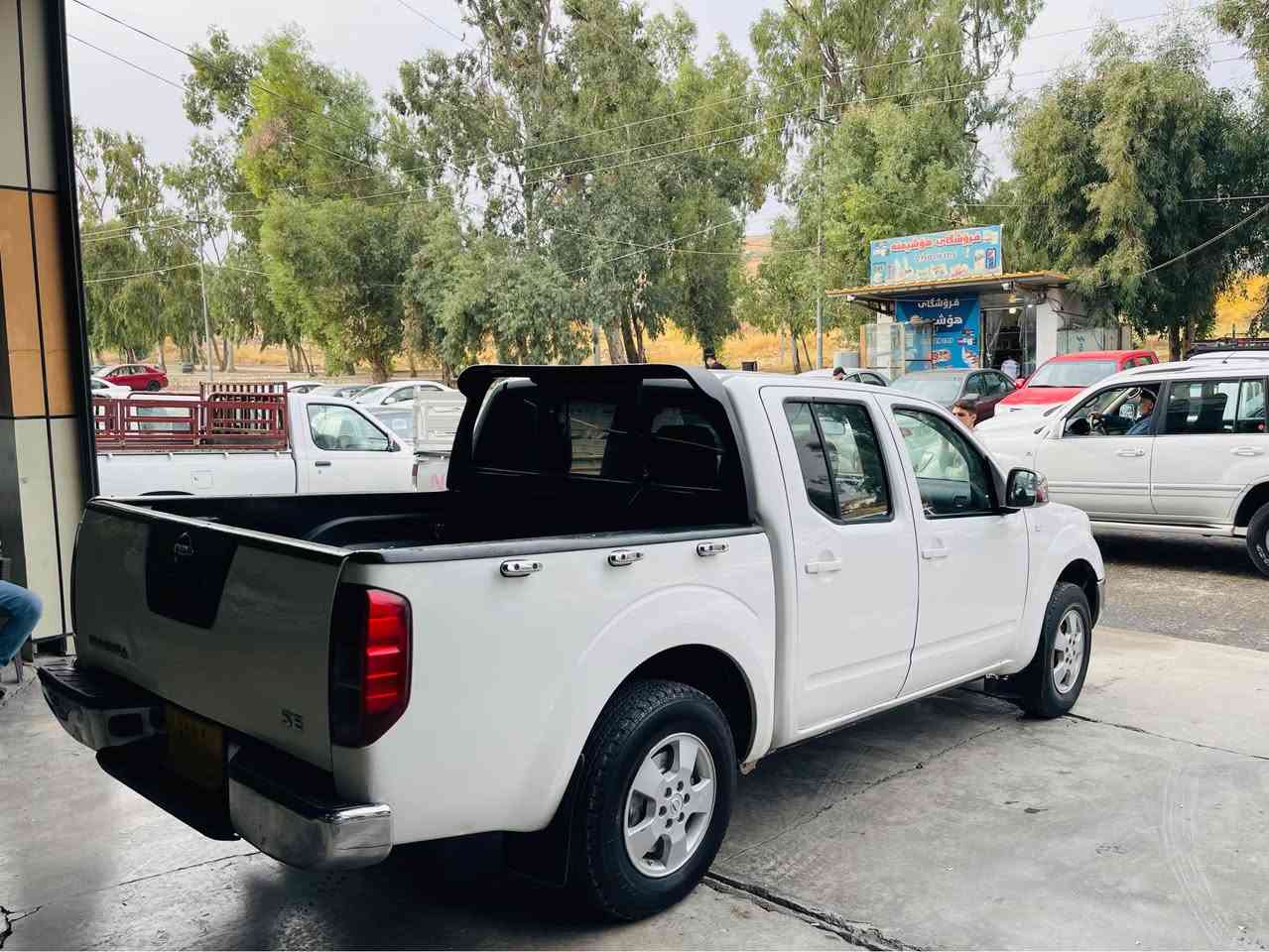 نافارا • ٢٠٠٩ • جير ومكينة