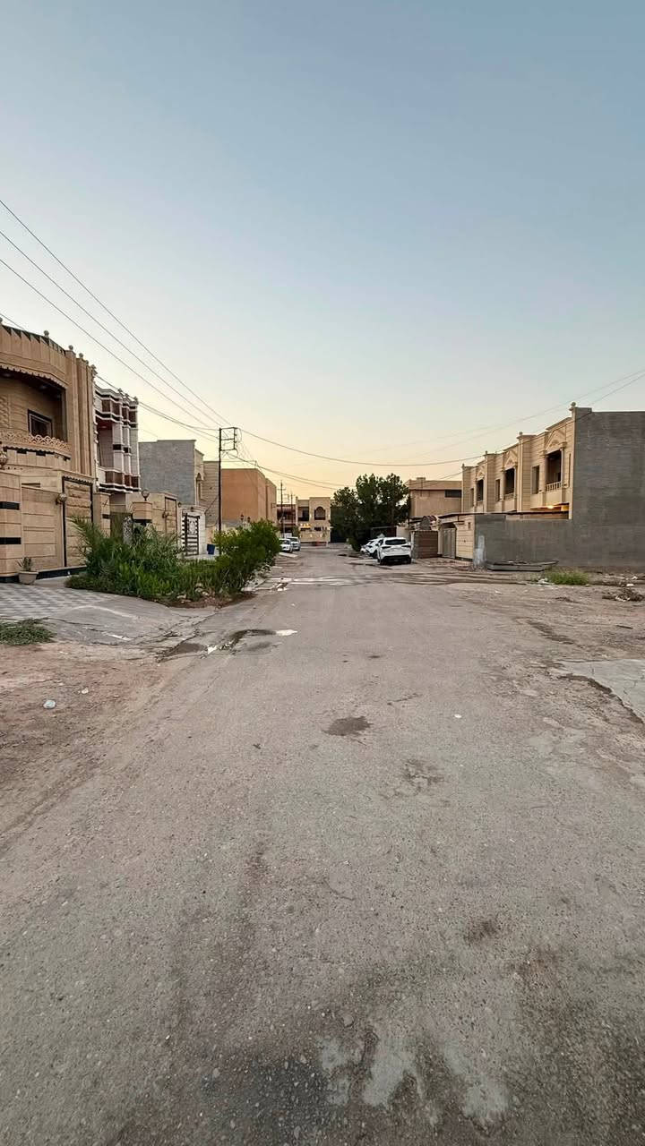 السلام عليكم 💙
قطعه ارض للبيع ✅

تكريت القادسية حي الجامعة📍✅

المساحه :300 متر ✅
الواجهه 10 النزال 30

عرض الشارع :15 متر تبليط ✅

للاستفسار اكثر مراجعة مكتب عقارات السردام📍✅

***********
***********
