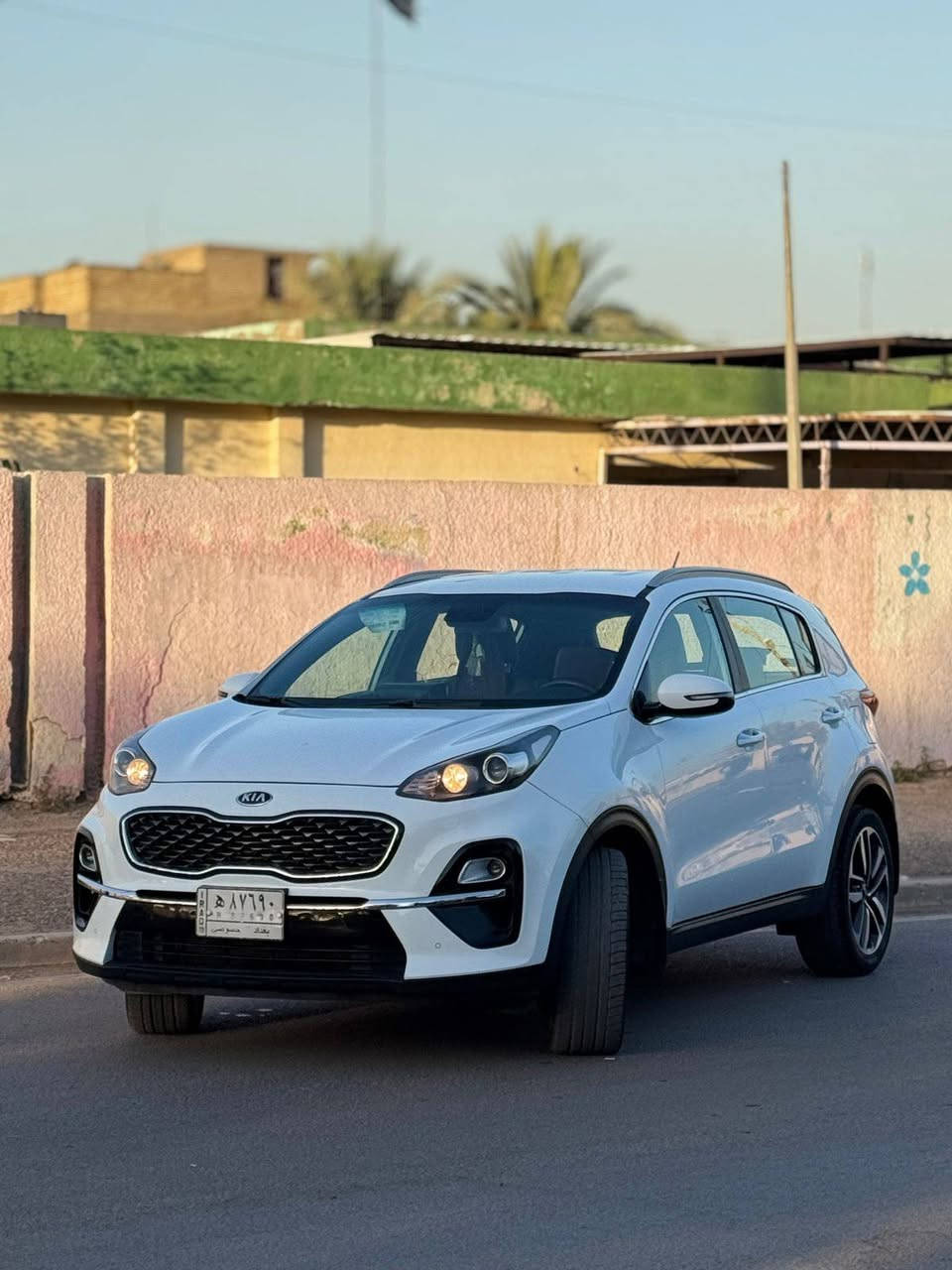 السلام عليكم سبورتج خليجي موديل ٢٠٢٠ بغداد مكفوله من الصبغ والتبديل بارد باب الصدر موضح بالفيديو ماشيه ٧١ حقيقي تبريد بيانو قطعتين تشغيل عن بعد تشغيل بصمه صندوق كهرباء ترحيب بيدات الباب وباقي المواصفات المعروفه رقم بغداد انكليزي هزة جديده باسمي تحويل مباشر السعر 188 رقم الموبايل ***********
