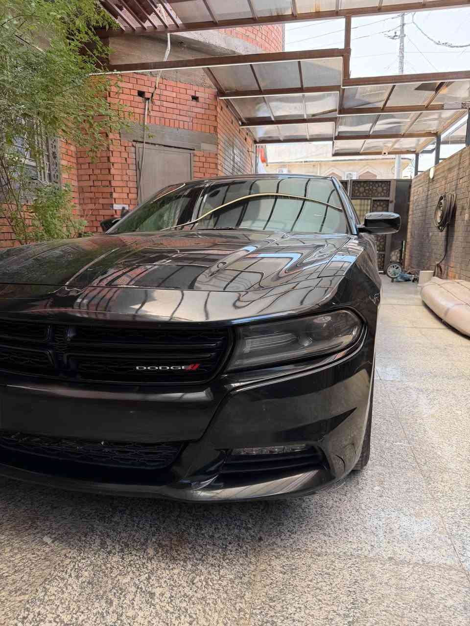 بدون ايرباك ماشيه 124 الف كيلو 
السياره بيها ملاحظات طخات 
حادثها من امريكا فقط بارد بلمدكر الامامي 
السياره بلبصره 
*********** البصرة, العراق
