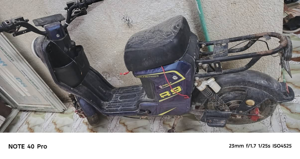 باسكل R9 للبيع // شغال كلشي ما بي بس نقصه بطاريات وترتيب سعره 150 ألف بي مجال قليل للشراي اتصال واتساب ⬅️***********
