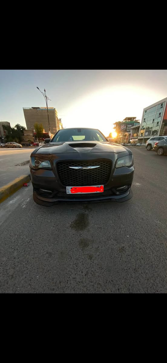 للبيع - اوباما (كلايسلر) SRT
موديل 2014 محدث 2019 

مكينة HEMI 6.4 حدادي - مكينة وكير كله جديد
كصة جنطة
السيارة جاهزة من كلشي حتى مشتريلها حجر ب5 ورقات متومة طبق الأصل

+ المواصفات:
دواخل جلد أسود ملكي
تحكم كامل بالكشنات
دبل بانوراما كهربائية - كلها شغالة
نخم تاير جديد 
اللون فيلي
التبريد ثلج 
S
السعر المطلوب: 67ورقة
المكان: البصرة 
***********
سيارة نظيفة وجاهزة
