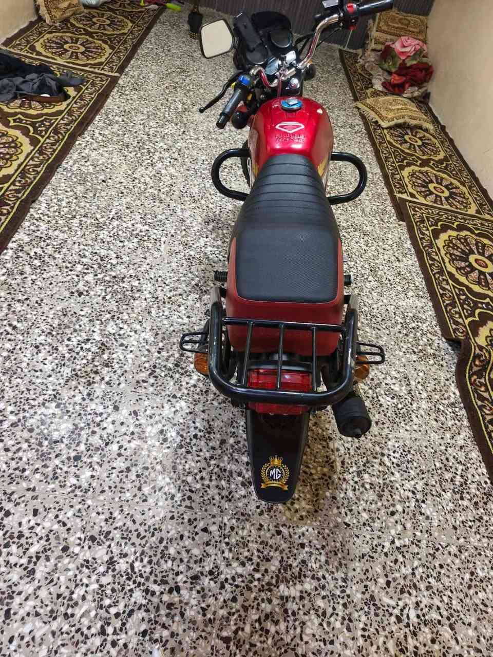 دراجه شايننگ جبلي سعر 1600 صارلهة شهرين من طالعه من الوكيل اوراق اصولي دراجه جديده بعدهة برغي ما مبدل بيه الشراي يتواصل وي هذا الرقم  ***********
تواصل رقم فقط
