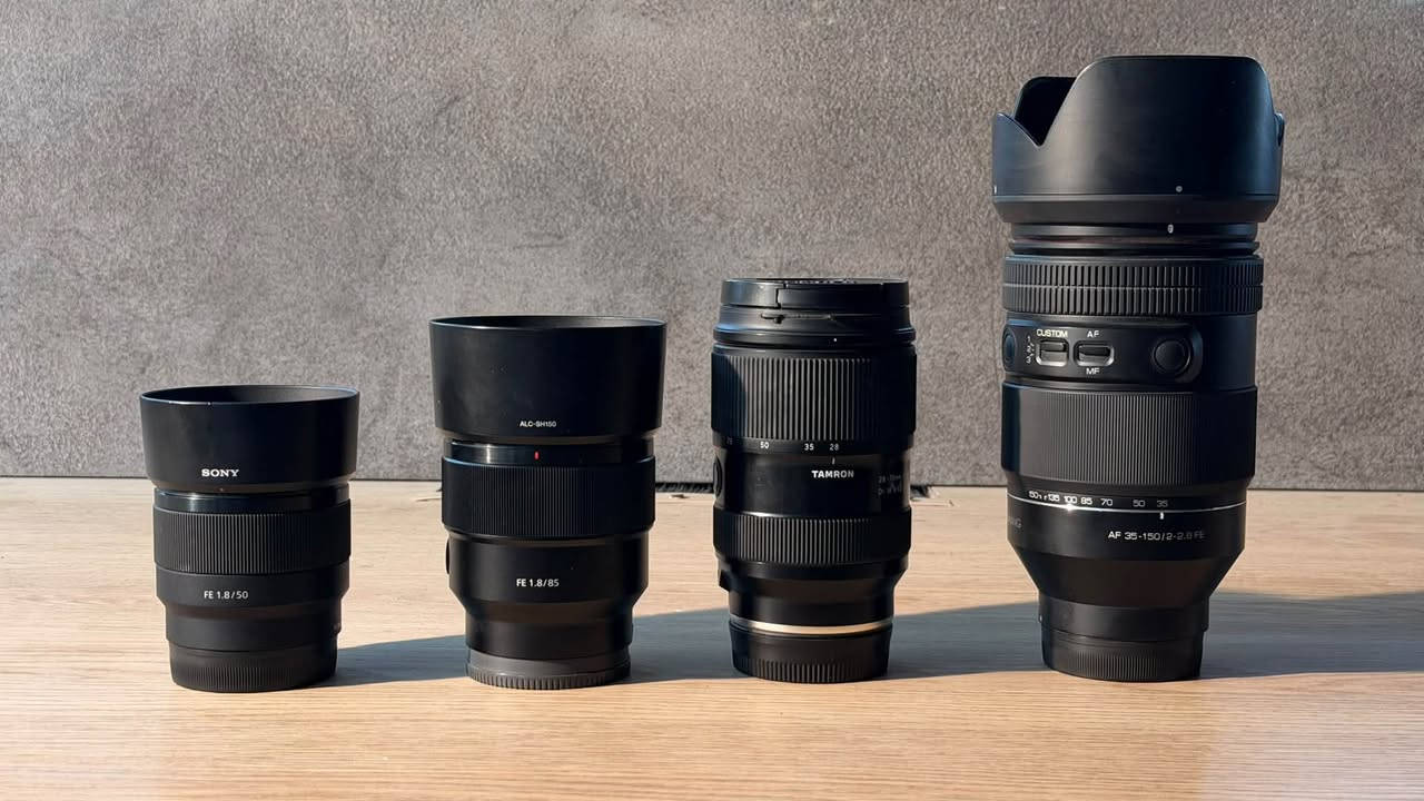الاسعار :-
٤ عدسات للبيع (استعمال نظيف و النظافة موضحة بالصور) 

SAMYANG AF 35-135mm / 2-2.8 FE : 1,500,000
TAMRON 28-75mm F2.8 Di III VXD G2 : 950,000
SONY 85mm F1.8 FE : 450,000
SONY 50mm F1.8 FE : 150,000

مكاني (الديوانية)
توصيل متوفر لكل العراق و ضمان فحص و تشغيل 
للتواصل على الواتساب : 
***********
