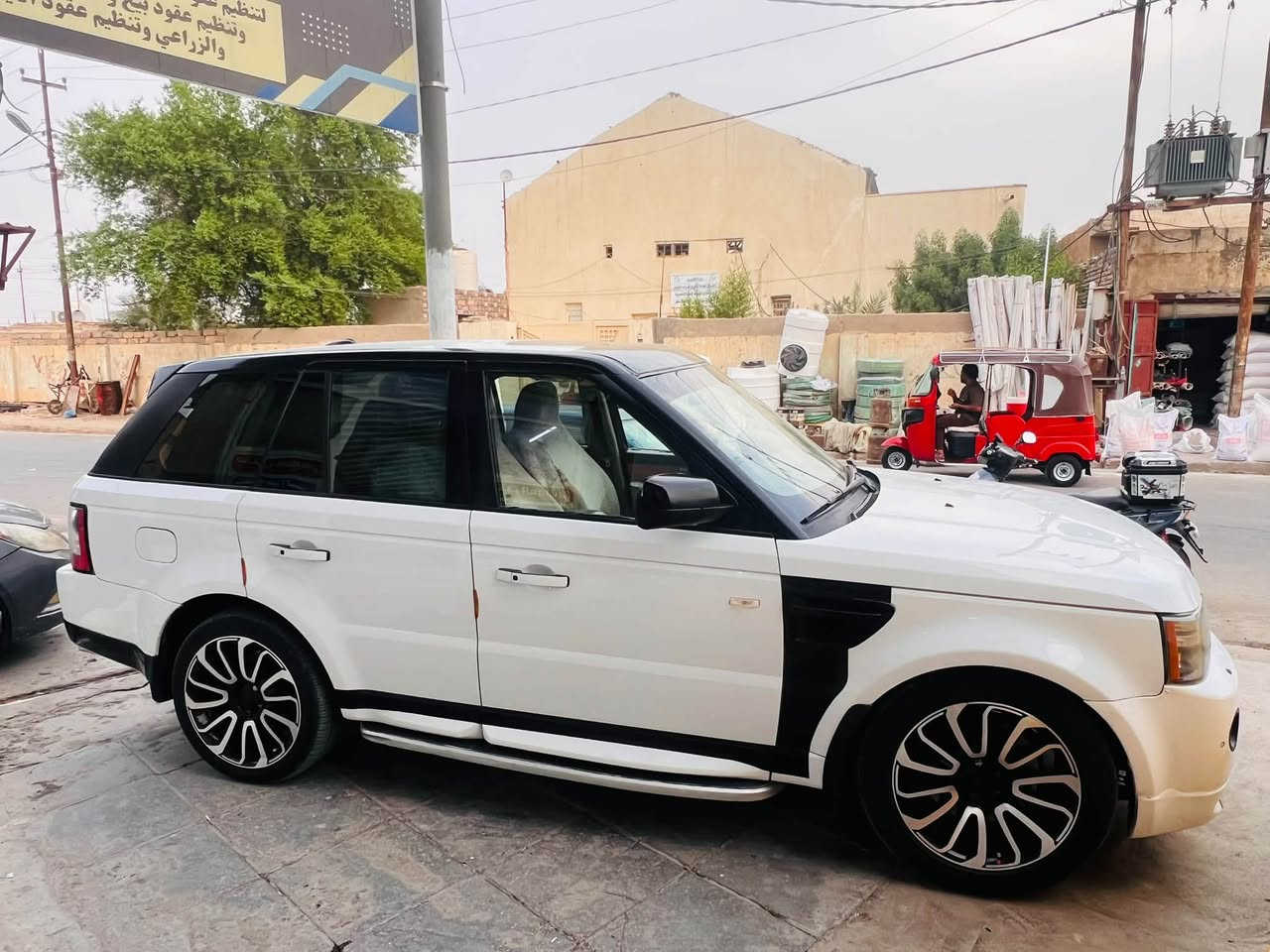 رانج روفر سبورت • ٢٠١١ • خليجي فول