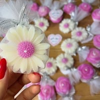 توزيعات شمع • ورد • يدوي