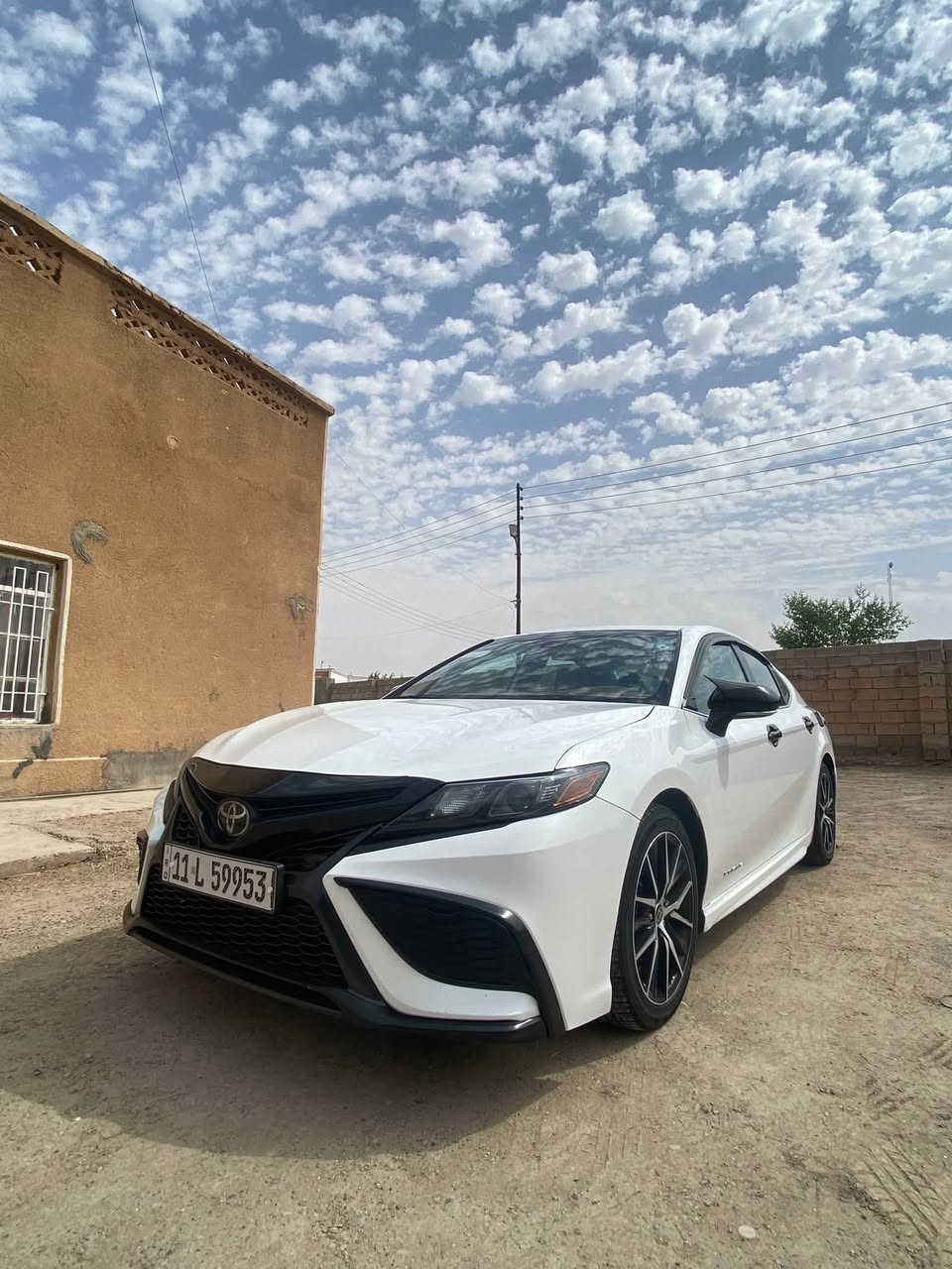 سلام عليكم توجد كامري 2022
1 فئه SE
2 رقم بغداد خصوصي 
3ألون ابيض 
4المقاعد جلد اسود 
الممشي km 107
مواصفات فول ما عدى الفتحه 
السياره كفاله فقط بيها رصعه بل بنيد السياره شوفت عينك هيه تحجي ما اسولف اني تجي  تشوفها وتاخذ سونار ايشي يعجبك وين ما تريد روح جيك بيك خير ودلل 
مكاني الأنبار _ الرمادي 
السعر 198 وبيها مجال بسيط 
📞 هاتف ***********
