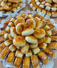 كليجه عراقيه هشه والطعم روووعهه سعر الكيلو مشكل 7الالف وتمر وحلقوم 6ال...