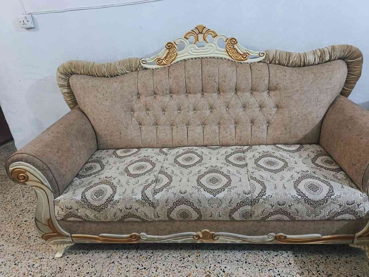 غراض بيت نضيفه تخم احطاطه سبلت 2طن مجمده نضيفه تجميد فول كنتور بوفيه احطاطه متواجد عل فيس و هاذه رقمي ***********
