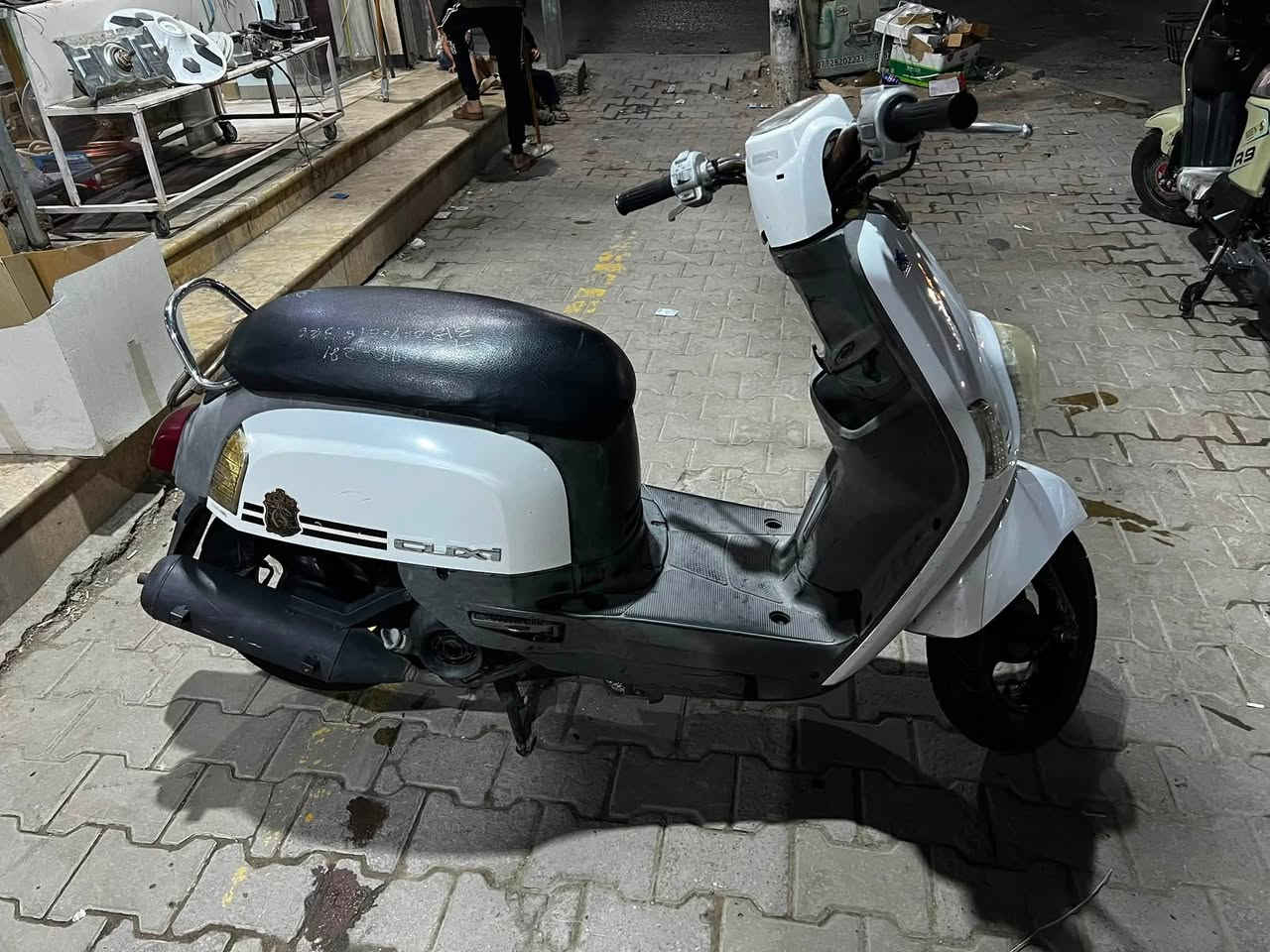 بوليس كابريتر 2007  نضيفه جداً 
كربلاء حي العامل 
***********
