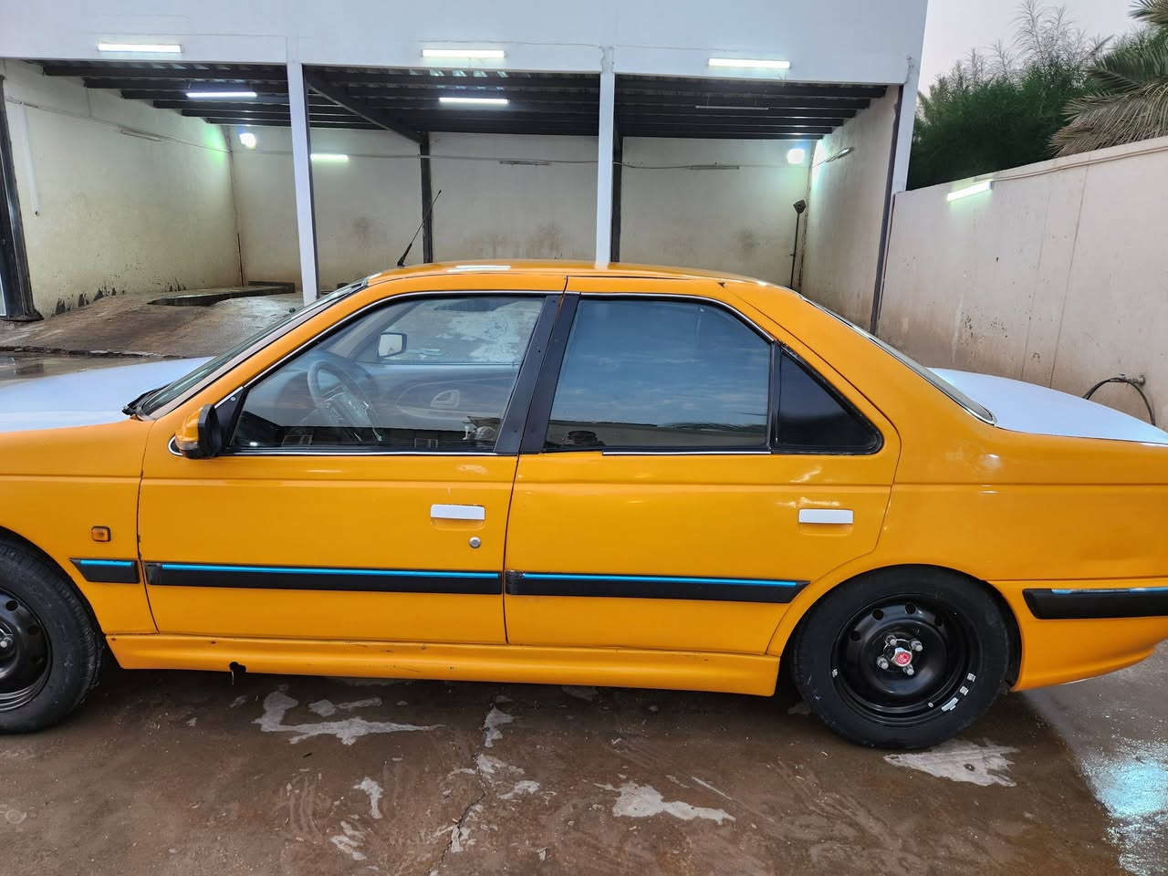 سلام عليكم بارص مديل 2020 سياره خير من الله محرك وكير وتبريد كفاله بيها فقط رشات صبغ
سعر ب 40 مكاني ديوانيه
ملاحضه مو شراي لايتصل سياره سعرها جوه سوك 
***********
