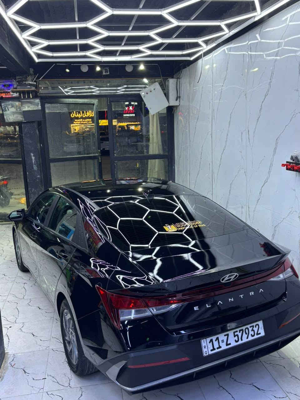 هيونداي النترا 2024 (أمريكي - نص فول) 🚗
​الحالة: بحالة الزيرو (ماشية 22 ألف) - افحص وين ما يعجبك.
​المحرك: 2000cc
​المواصفات: بصمة | رادار | حساسات | شاشة متصلة.
​الأوراق: رقم بغداد باسمي - تحويل مباشر.
​السعر: 143 ورقة (وبيها مجال).
​الموقع: بغداد - المدائن (سلمان باك) - مقابل محطة الوقود.
​للتواصل: ***********
