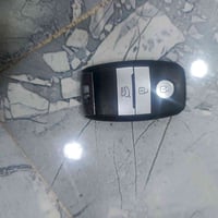 عندي بصمه مال سورنتو 2018 سعرها بورقه بغداد الكرخ رقم الهاتف0772224777...