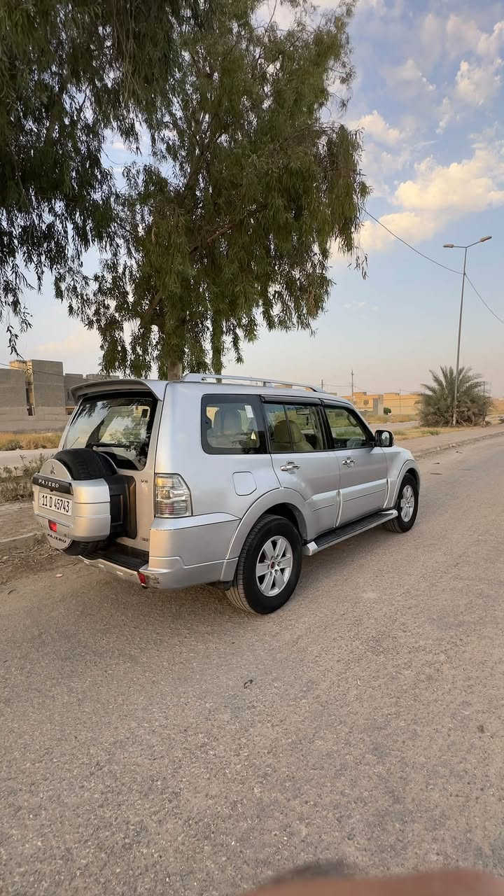 بـ95$ وبيها مجال بسيط 

باجيرو حبتور موديل 2008 وارد خليجي

 المحرك 3000 . 6 سلندر ماشية 180 الف . اللون رصاصي .الرقم انكليزي حديث.  سنويه لل 2030 السيارة بأسمي تحويل ثاني يوم المواصفات . تحكم ستيرن . تبريد 3 قطع فول . شاشه كبيرة . كامرة خلفيه . حساس بگ . مرايات شفط . مرايات كهرباء سلاد روف ( فتحه سقف بنوراما ) . مثبت سرعه كروز . ثلاجه بل فرس.7 راكب .انارة زنون عالي وناصي وبلوجكتر . تدفئه وتبريد بلمقاعد .كشنات تحكم كهرباء . جام كهربائي وجامه السايق اوتو . قفل الابواب والنوافذ تحكم جهة السايق . بلوجكتر ضبابي خلفي .الفئه GLS .
شاشات خلفيه بلمقاعد(مفصولات) 
.مانع تزحلق . فتح واقفال الابواب والمري شفط عن بعد . نضام ازاله الضباب اثناء المطر . مضخه ماء خلفيه . المكان بغداد .   السيارة مسويلها ادامه . محرك جاهز . مبدل بلكات ومنضف نوزلات  . مبدل تخم تاير قبل شهر كير ومحرك وحداديه وكهربائيات جاهزة من كلشي خير من الله 
بيها كم قطعة صبغ للجمالية بدون ضربة بدون دواخل 
سعرها 95$ وبيها مجال بسيط للطيبين ماكو هيج سعر بهيج نضافه ومواصفات 
السيارة نصبتها وشكلها بل واقع احلى من الصور بهواي 

 ***********
بغداد التاجي / سبع البور
