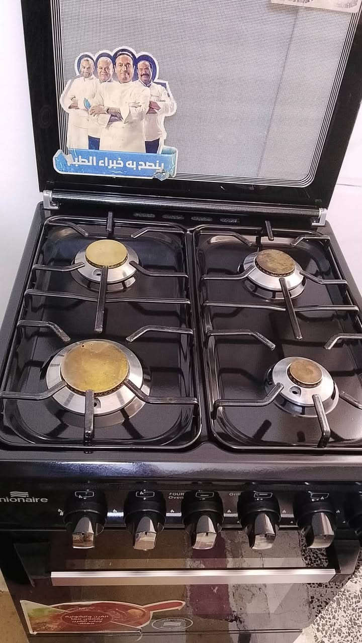 مكلف بالنشر 
طباخ يونيور اير 4مشاعل نضافه ٩٨بالميه اخو الجديد
للتوصل ***********

