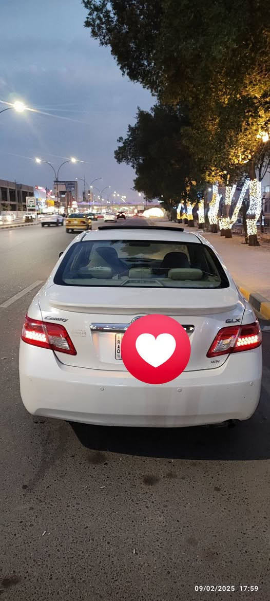 كاميري موديل ٢٠١٠ GLX ضربتها هذه فقط كما في الصورة ماشية ١٩٤ الف رقم بغداد اكتب سعر اللي يعجبك حسب قناعتك و نتفق
