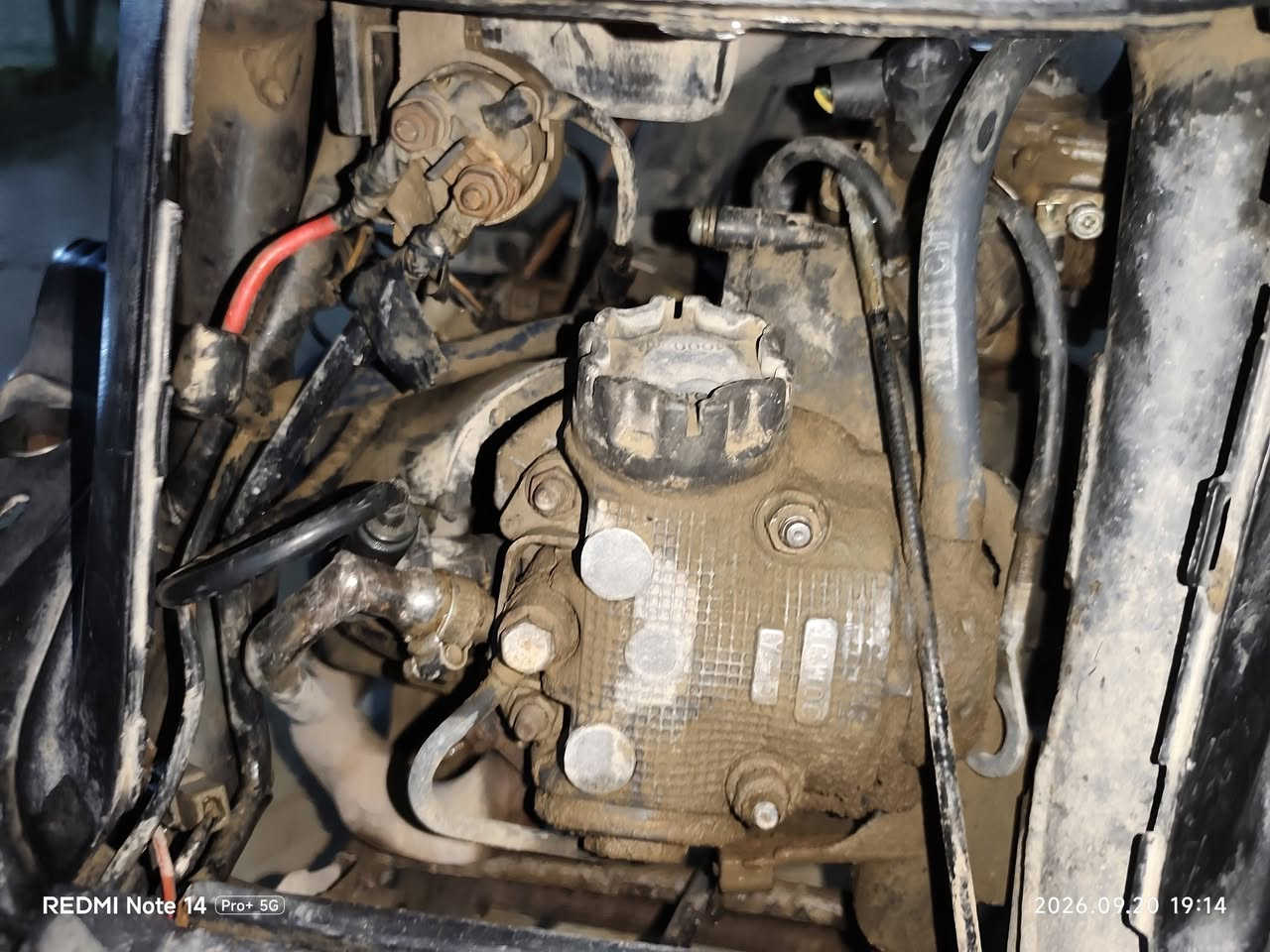 دراجه فراشه لبيع كلشي ما بيها 

تشتغل وما بيها شي 
تخسر عليه 50 ترجع جديده 

مكاني شاميه 
متواجد واتساب 
***********

نص مكتوب في الصور:
- REDMI NOTE 14 Pro+ 5G 2026.09.20 19:14
- REDMI Note 14 Pro+ 5G 2026.09.20 19:13