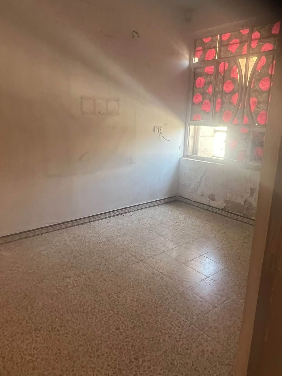 مشتمل للايجار
75 متر

واجهه 7

استقبال وحولي مطبخ وخدمات وغرفه نوم 

الطابق الثاني غرفتين

عنوان المشتمل

الشعب مقابل مصور كنز
السعر 500

~~~~~~~~~~~~~~~~~~~~~~|—————

للاستفسار 

مكتب مكـتب الفرات للعقارات 🏠🏘🏤 ابو رحمة ***********

شارع نادي النفط

مقابل لحوم ابو سجاد او فلافل الطيب 

*********** ابو رحمه@الجميع@
