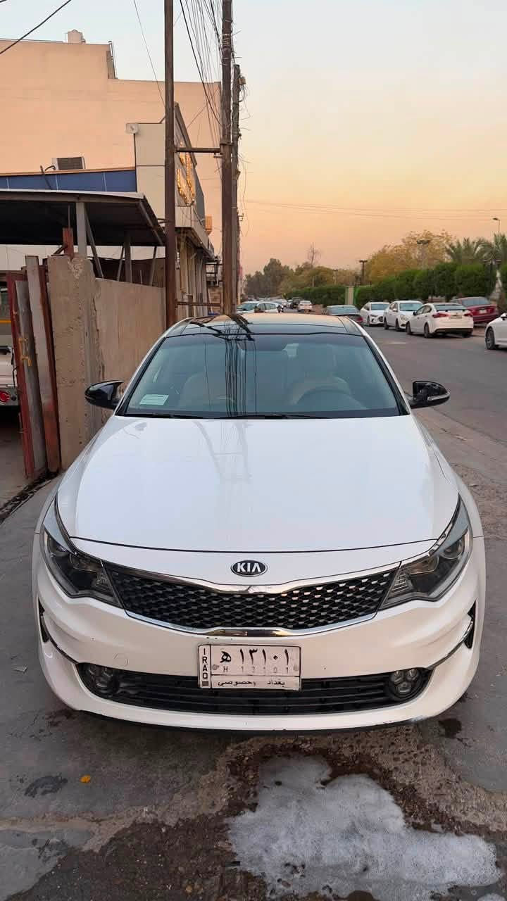 السلام عليكم كيا أوبتما 
وارد خليجي للبيع 
ماشيه ٩٥ الف 
ببيها جامبلغ صبغ 
وشويه من الباب بارد 
مواصفاتها مبينه 
السعر ١٤٠ ورقه 
المكان بغداد
لاستفسار اكثر ***********
