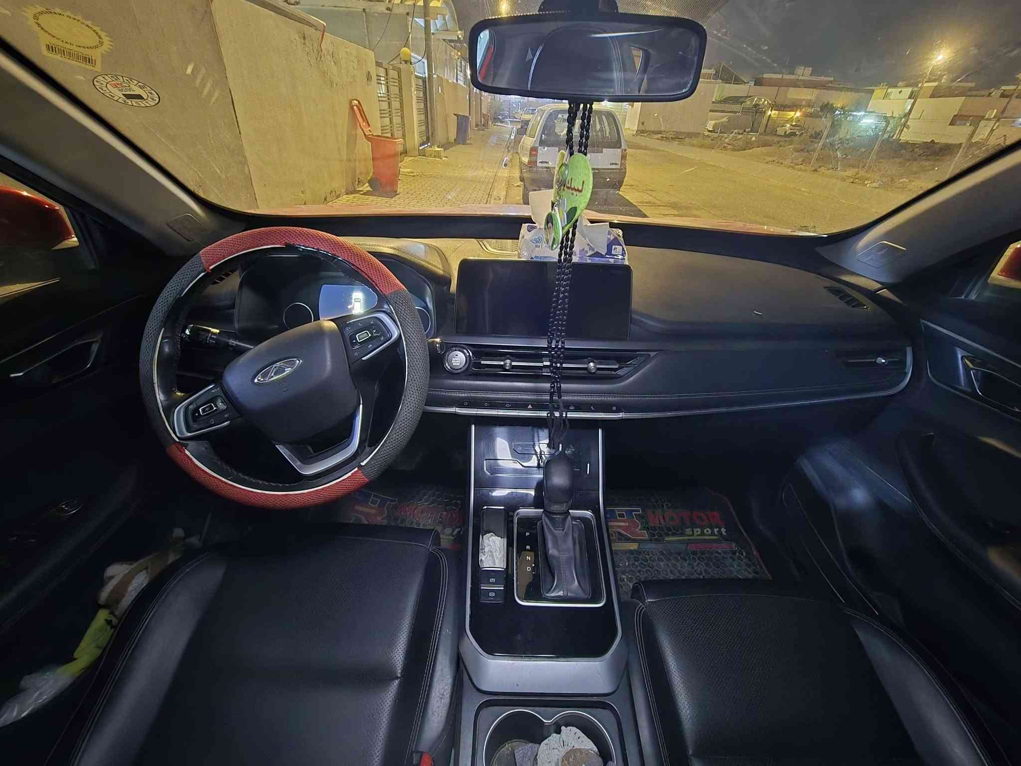 السلام عليكم
تيكو 4 برو 2022
العداد 130 الف كيلو قابل للزياده
مواصفات السياره
شاشه عدادات ديجيتال رقميه
شاشه وسطيه ابل كار بلي اندرويد اوتو 10 بوصه
مقاعد جلد مع تحكم كهربائي لمقعد السائق
تحكمات ستيرن
كامره خلفيه
لايت امامي لد
بك لايت لد
5 راكب بصمه تشغيل عن بعد
محرك 1500 4 سلندر 113 حصان
كير اوتوماتك cvt
استهلاك ممتاز يصل الى 16.8 كيلو لكل لتر
دفع امامي مستمر
سعه الصندوق 340 لتر
قطعتين تبريد ثلج
فتحه سقف
سايد بريك كهىبائي مع نضام توقف اوتو هولد
نضام مانع تزحلق abs مع نضام esb
حساسات اطارات
تحكم تبريد لمس
6 ايرباك  مكان
كروس كونترول مثبت سرعه
لايت اوتو
نضام صوتي 4 سماعات
الممشى 103000 قابل للزياده
للاستفسار *********** الضرر دعاميه اماميه فقط مصلحه والباقي مكفول كفاله عامه كير محرك مكفول
