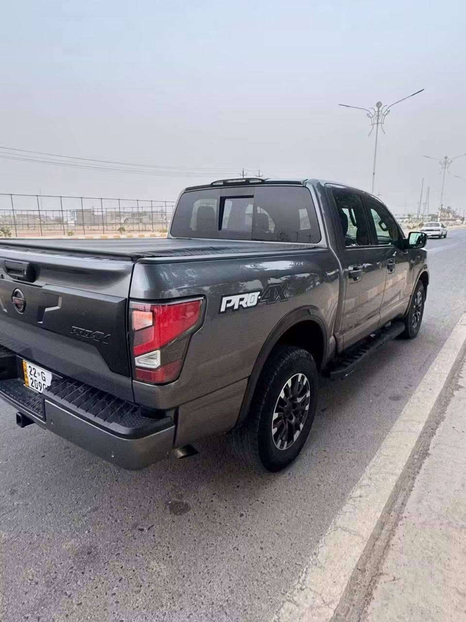 🚘✨ [نيسان تيتان 2021] ✨🚘
‼️‼️(صور الضرر ورقم الشاصي بالمنشور موجود

 

🔥مواصفات [PRO-4X] لون مميز

🔹 محرك: [V8 -5600]

🔹 بصمة +تشغيل عن بعد

🔹بانوراما

🔹دفع رباعي4X4

🔹4كاميرات محيطية

🔹حساسات محيطية

🔹 كشنات جلد+كهرباء +تدفئة وتبريد

🔹كشنات خلفية تدفئة وتبريد

🔹هيتر ستيرن 

🔹خزن ميموري 

🔹شاشة كبيرة تدعم كار بلي

🔹 رادار امامي +خلفي

🔹تحديد مسار

🔹مري شفط

🔹تحكمات ستيرن

🔹قطعتين تبريد

وباقي المواصفات المعروفة

📍 مكان السياره واسط الكوت 

📞 للحجز أو الاستفسار: [***********
