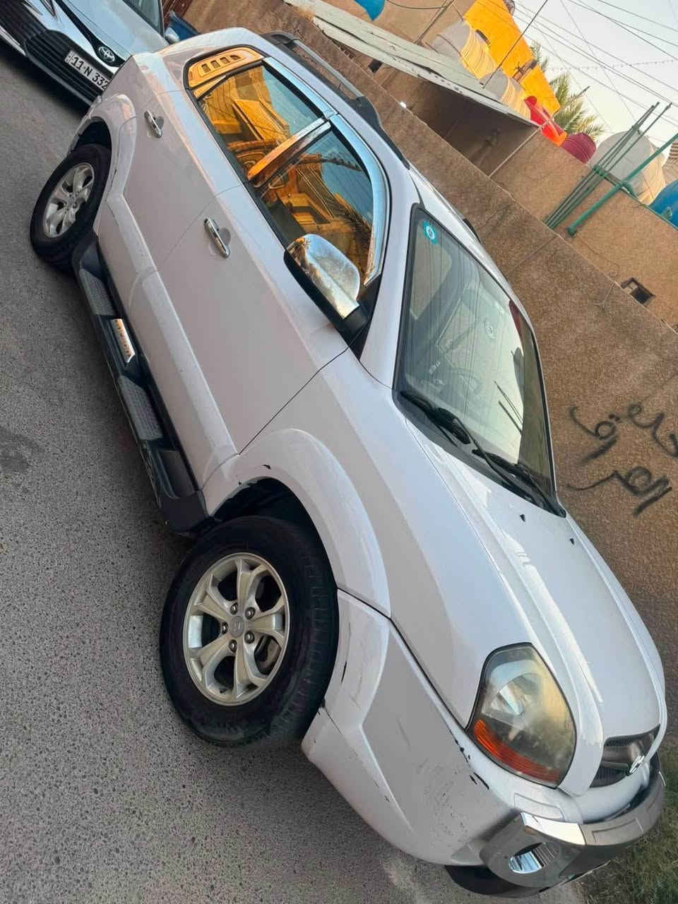 السلام عليكم توسان موديل 2009 ماشيه 177 كم خاليه من الضربه والصبغ فول نظافه السعر 120 وبيها مجال العنوان بغداد السيديه 
***********
اخوان فقط التواصل مع صاحب الرقم مكلف بالنشر فقط 
لحد يدخل ع ماسنجر وبيع فقط وشكرا بغداد, العراق
