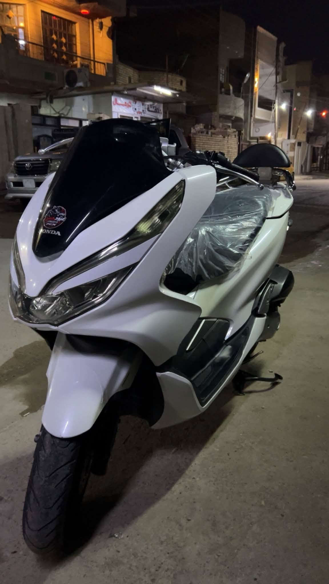 PCX • هوندا • معدل