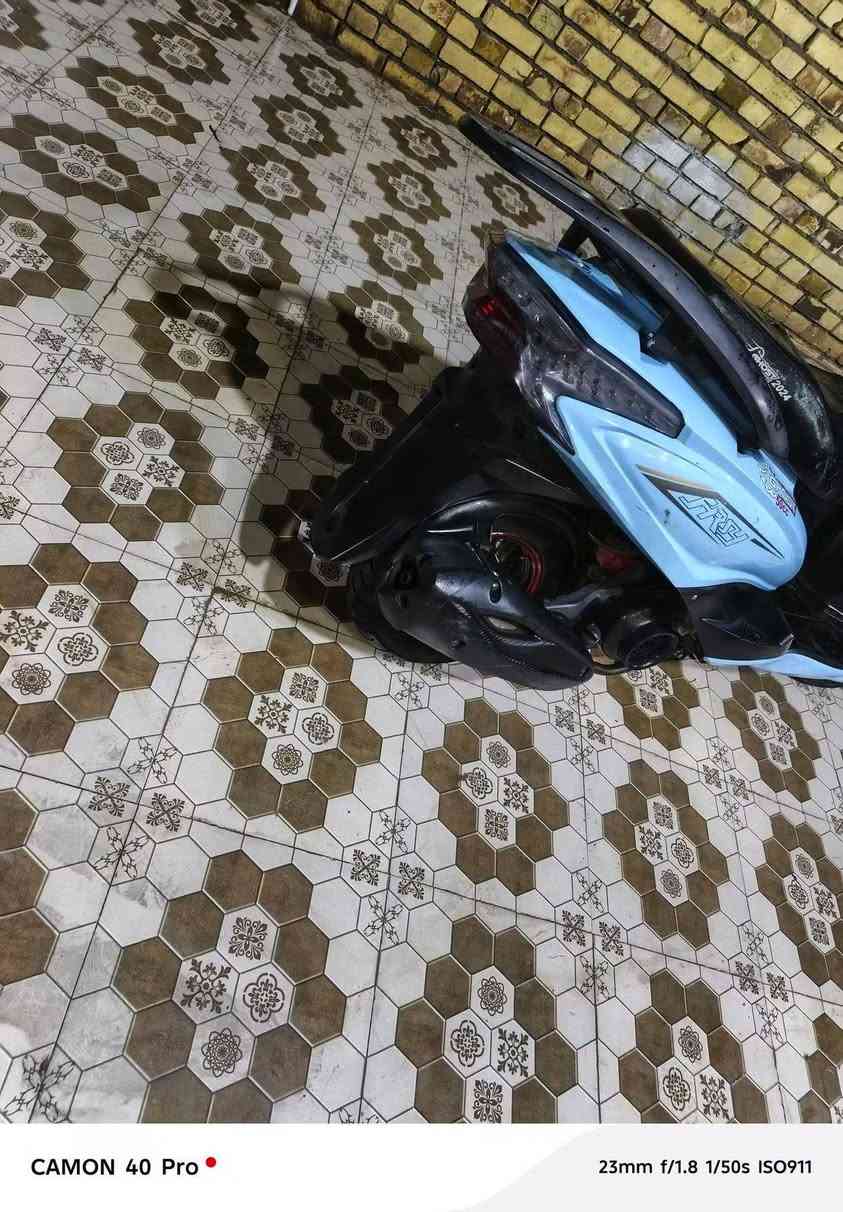 اسلام عليكم دراجه بومه او سكنس موديل 2024 ياباني مو صيني  بعدهي اخت الزيرو مكينه مكفوله ما ممدوده عليه صبانه كهربائيات كله شغاله عالي زنون ناصي بك لايت كرستال درجه كفاله عامه تخم تاير جديد باتري جديد تشتغل سلف وهندر كامله لاخير  السعر(( 285)) بيه مجال بسيط مكاني بابل الحمزه الغربي  لاستفسار *********** بي وتساب

نص مكتوب في الصور:
- CAMON 40 Pro 23mm f/1.8 1/50s ISO974
- CAMON 40 Pro 23mm f/1.8 1/50s ISO654
- CAMON 40 Pro 23mm f/1.8 1/50s ISO911
- CAMON 40 Pro 23mm f/1.8 1/50s ISO959
- CAMON 40 Pro 23mm f/1.8 1/50s ISO734