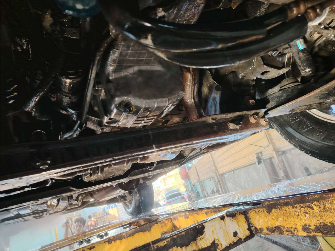 تم عمل حمام وبولش على #Pajero ✅
#واسط_العزيزية_شارع_الجديد 📍
📞:***********  ابو شاهين
📞:*********** ابو حسن
