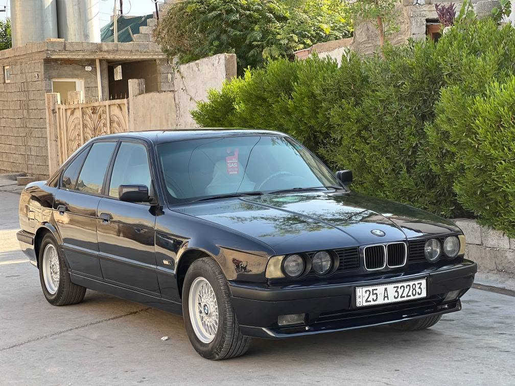 بي ٲم 525  وارد یابان مودیل 1992 کیر و محرک بشرط تاخم سدر ٲمامي و خلفي بشرط كیر توماتیك تبرید ٲربع جام كهرباي رقمو سنوي بسمی جدید لحد 2028 هزة جدید كوبون بنزین بیها سیارة جاهز سیارة بیلاد شغال سعر 60 مجال رقم *********** كركوك, العراق
