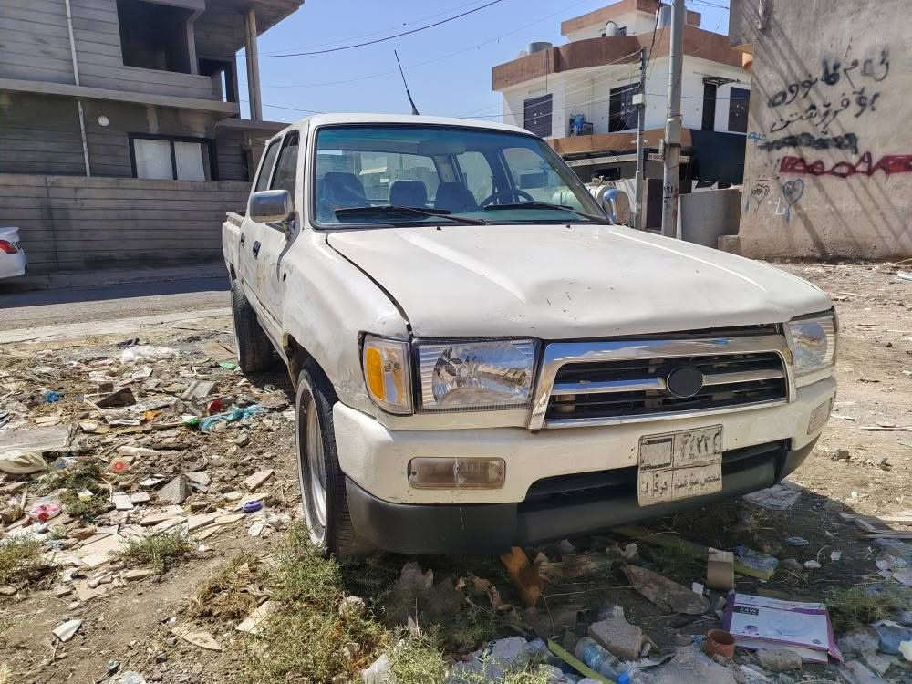 ئەدیمڕاڵ 2007
مەنەفێس بووە و مەنەفێسەکەی بزر بووە
گێڕ و مەکینەو،تون و تۆڵی بەشەرتە
کارەبایی مەزبوتە
دەعم و لێدراوی هیچ نیە 
زۆر زۆر هەرزان ***********
