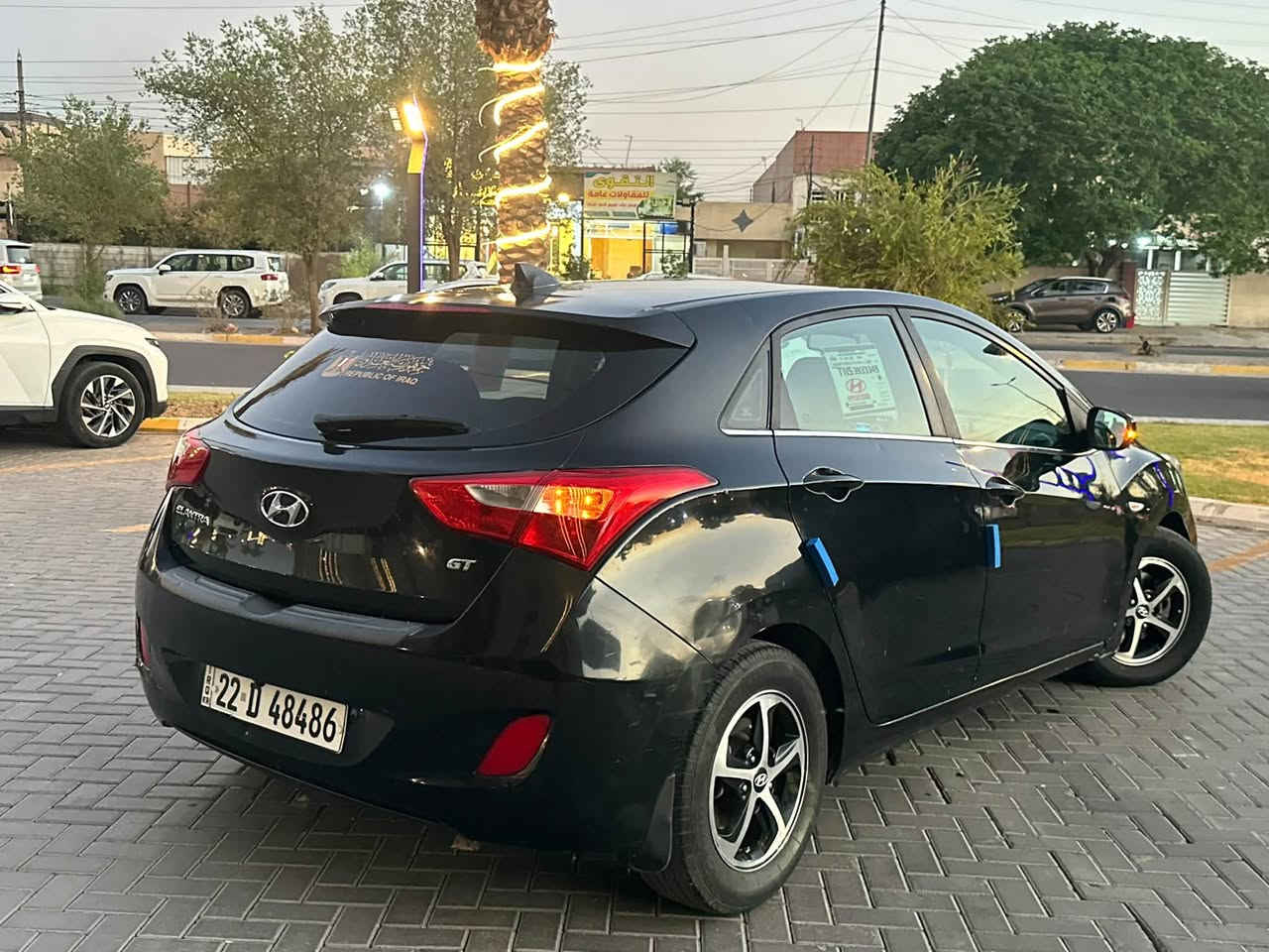 السلام عليكم 
هونداي النترا هاج باك GT
بيها جاملغ وبنيد وباب سايق صبغ وجاملغ خلفي ابيع حزام سياره جاهزه بدون نقص 
مواصفات 
يصمه 
شاشه
كأمره 
تحكم ستيرن 
محرك 1800
مكانها بغداد حي الجهاد 
السعر 77$
للاستفسار 
***********
