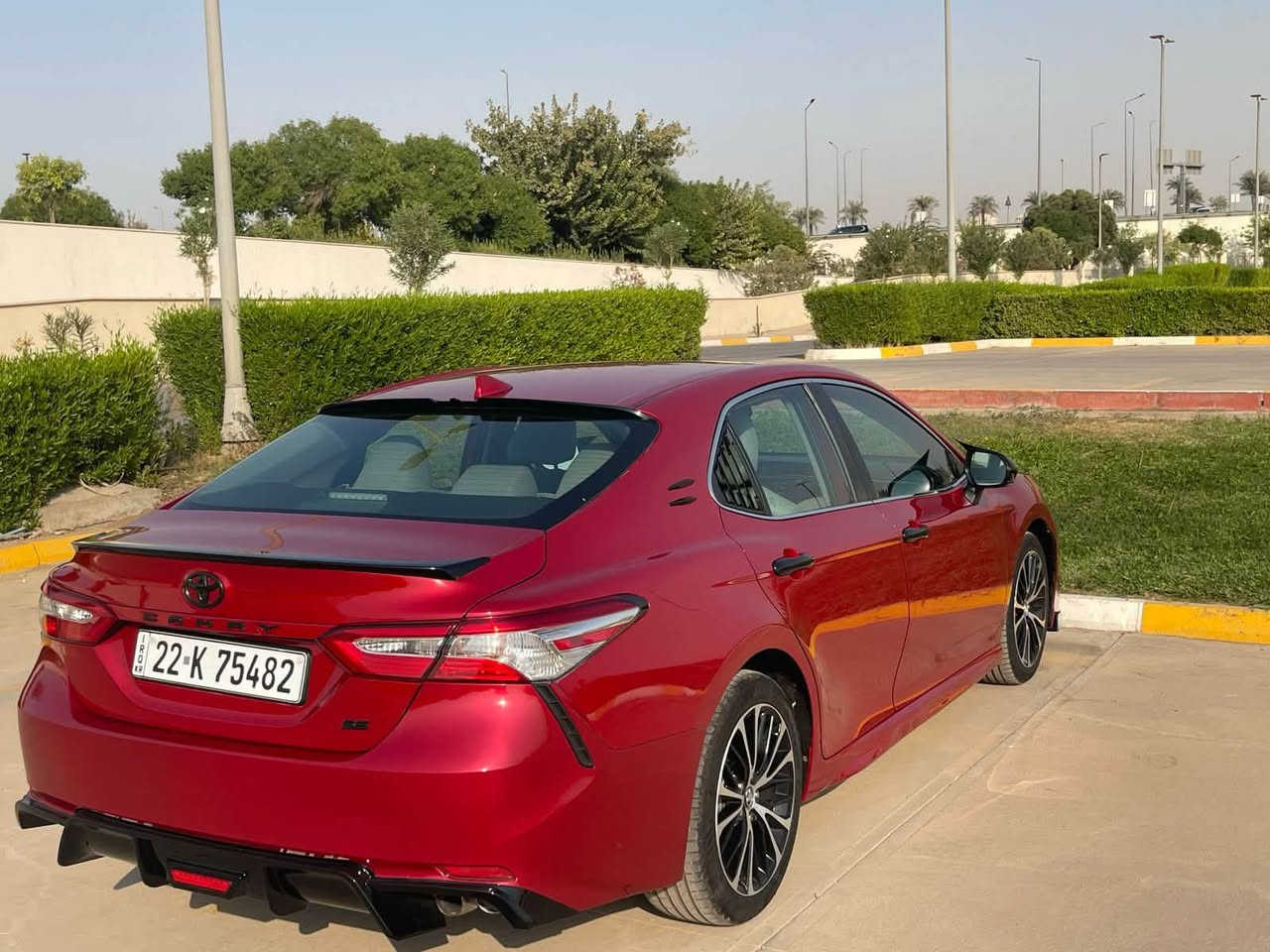 Toyota Camry 2020 se plus
محرك : 4 سلندر حجم 2.5L

مواصفات : se plus
كشن كهرباء مال سايق 
رادار امامي 
تحديد سرعه 
كشن جلد لون رصاصي
تحذير الاصطدام الأمامي
كاميرا خلفيه 
شاشه تدعم apple carplay و android auto
وضعيات قياده: eco / normal / sport 
دفع امامي 
تبريد ثلج 
 
السياره : كير ومحرك وتبريد كله بشرط السياره نظيفه 
وعليها كماليات موضح بالصوره 
  

الضرر : 4T1G11AK5LU303284 
موضح بالرقم شاصي
جاملغ جهة السكن 
وجاملغ خلفي جهة السكن 
بدون ايرباك وسونار موجود 
وتبديل بونيد 

ممشي سياره : 83.000 km 
 
ملاحظه : السياره بيها حالوب خفيفه 

السعر :173$ وبيها مجال لخاطر طيبين  

الارقام : *********** او *********** 

مكاني : اربيل
