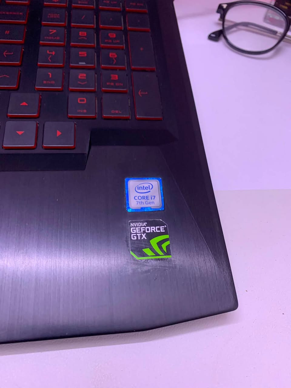 🔥Hp omen 15 gaming🔥
Cori 7/th 7700HQ 

التردد 2.80ghz

رامات 16

هارد ssd m.2 256 للنظام + 1T جاهز 

كارت شاشه داخلي انتل كرافيكس 8g

والخارجي gtx1050 2G

كيبورد RGB احمر كيمنك قابل للتحكم

بطاريه ممتازه ساعتين مثل الورد 

الجهاز كلش نضيف واستعمال قليل

السعر510 بي مجال للشراي 

مكاني بغداد الدورة 
للأستفسار ***********

الالعاب الي تم تجربتها وبأدات سلس
Gta v
Fifa
Forza
Red dead
Call of duty
Fortnigt
Valorint
كذلك نضام كالي
